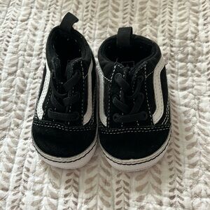 Vans crib shoes